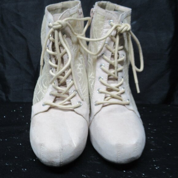 Charlotte Russe Lace Booties - Picture 6 of 10